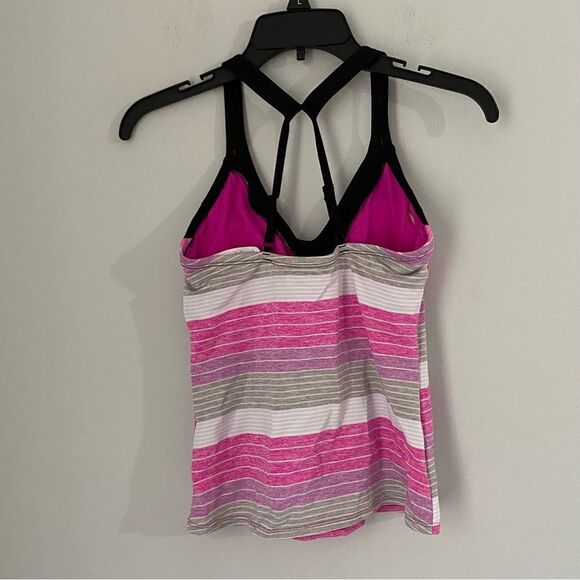 Nike Women’s V Neck Striped Workout Top size S - Picture 2 of 3